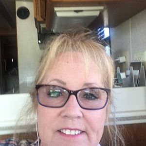 Meet your Posher, Kellie